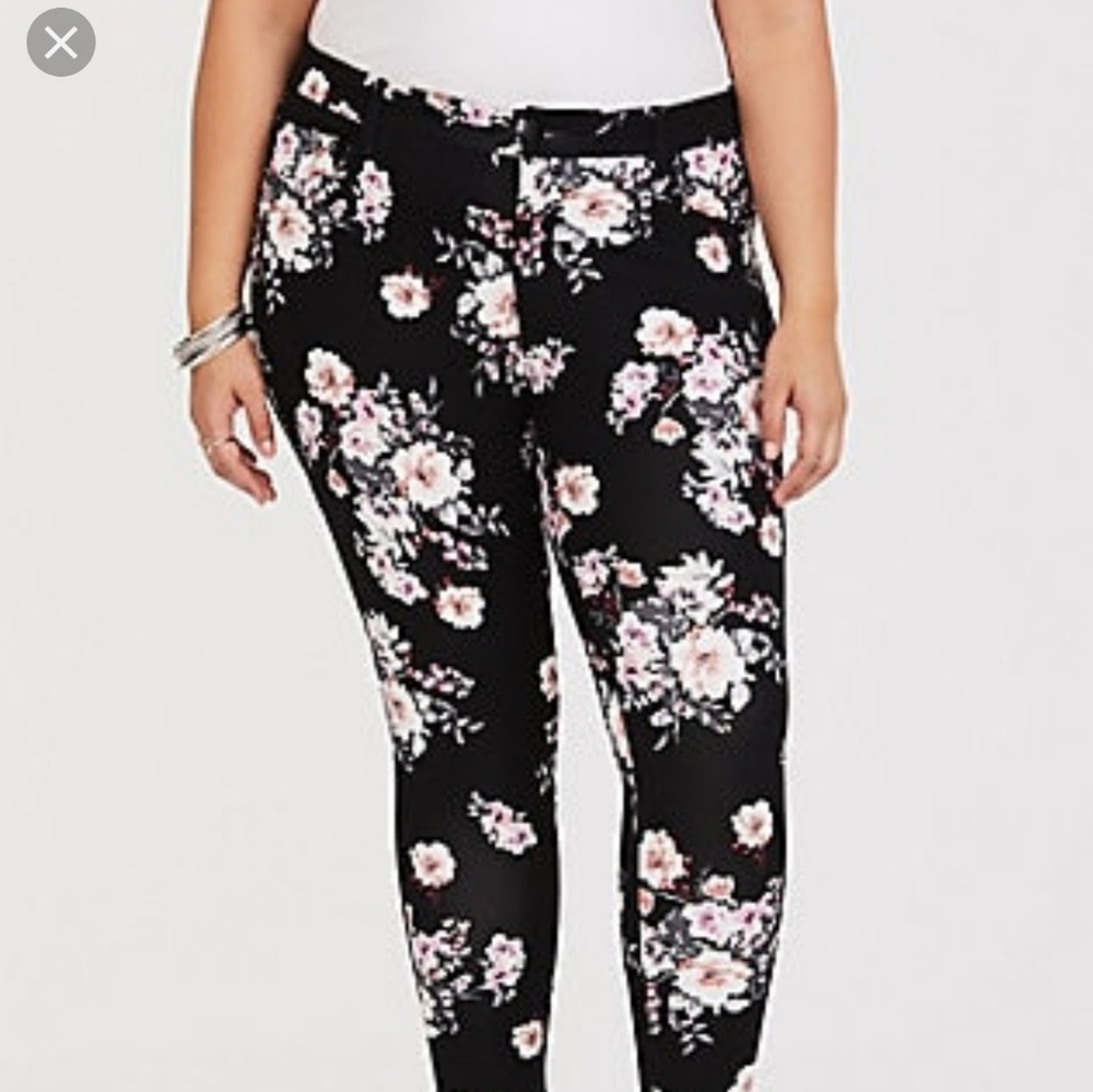 Torrid skinny floral pant